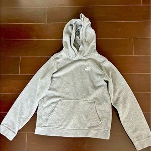 Boys Nike gray sweatshirt